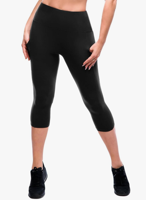 Women's functional leggings with secure side pockets for holding a phone and keys during exercise.